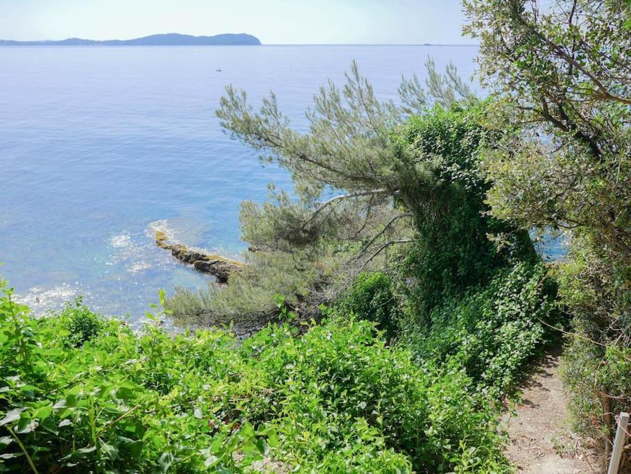 Maisonnette Avec Vue Sur La Mer Exceptionnelle การ์เกราน ภายนอก รูปภาพ